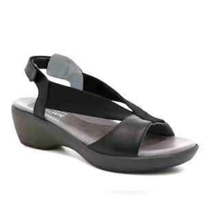 Naot Women's Muscat Wedged Heeled Sandals | Black |